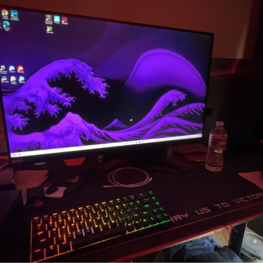 Lenovo Black Internal Components Gaming PC